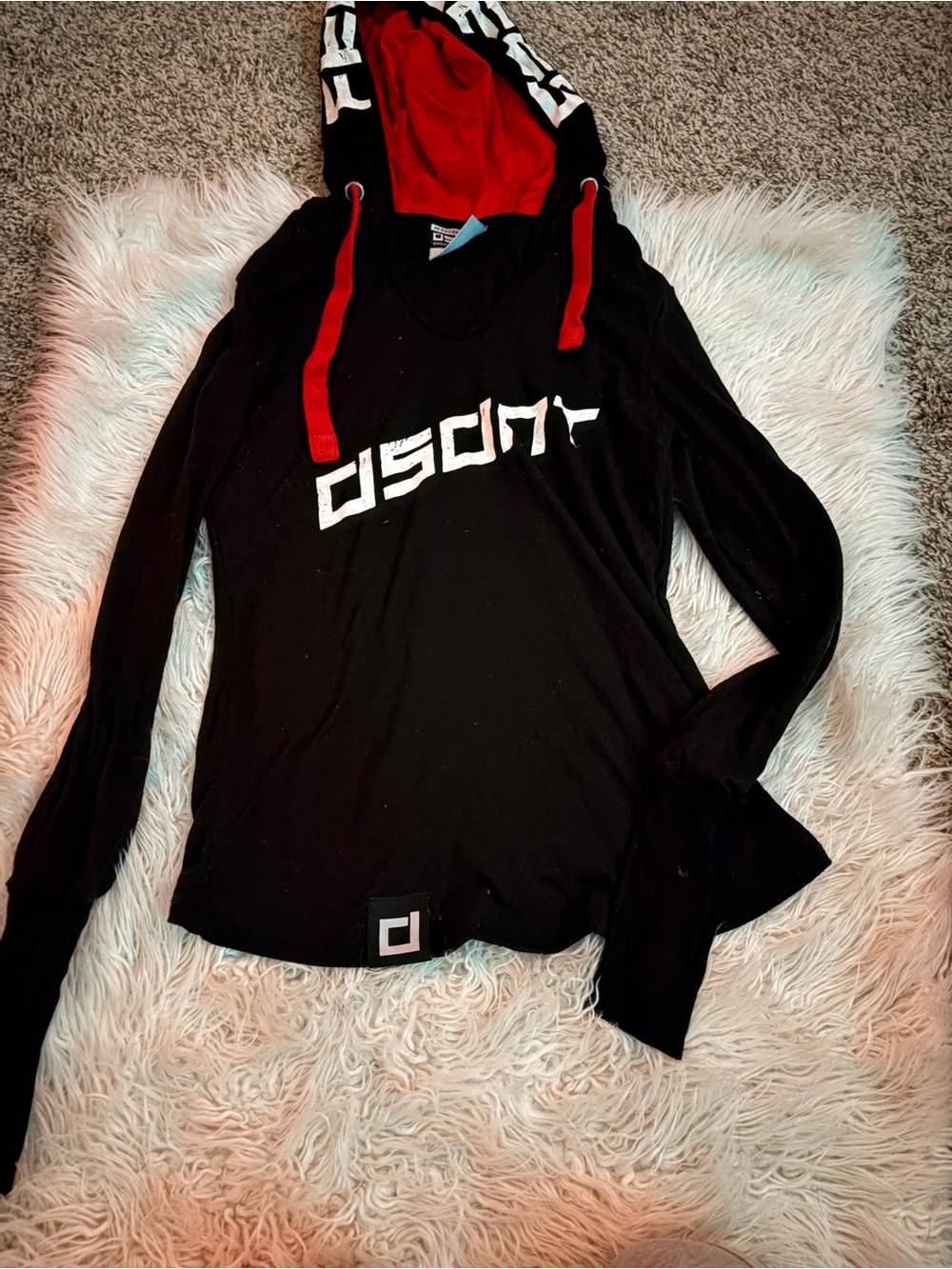 Black and Red Women's Hooded Long-Sleeve Top